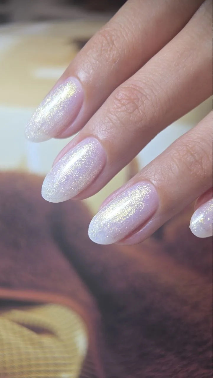 Crystal Unique Stone Gel swatch
