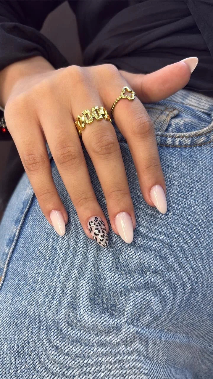 Perfect French Unique Stone Gel swatch