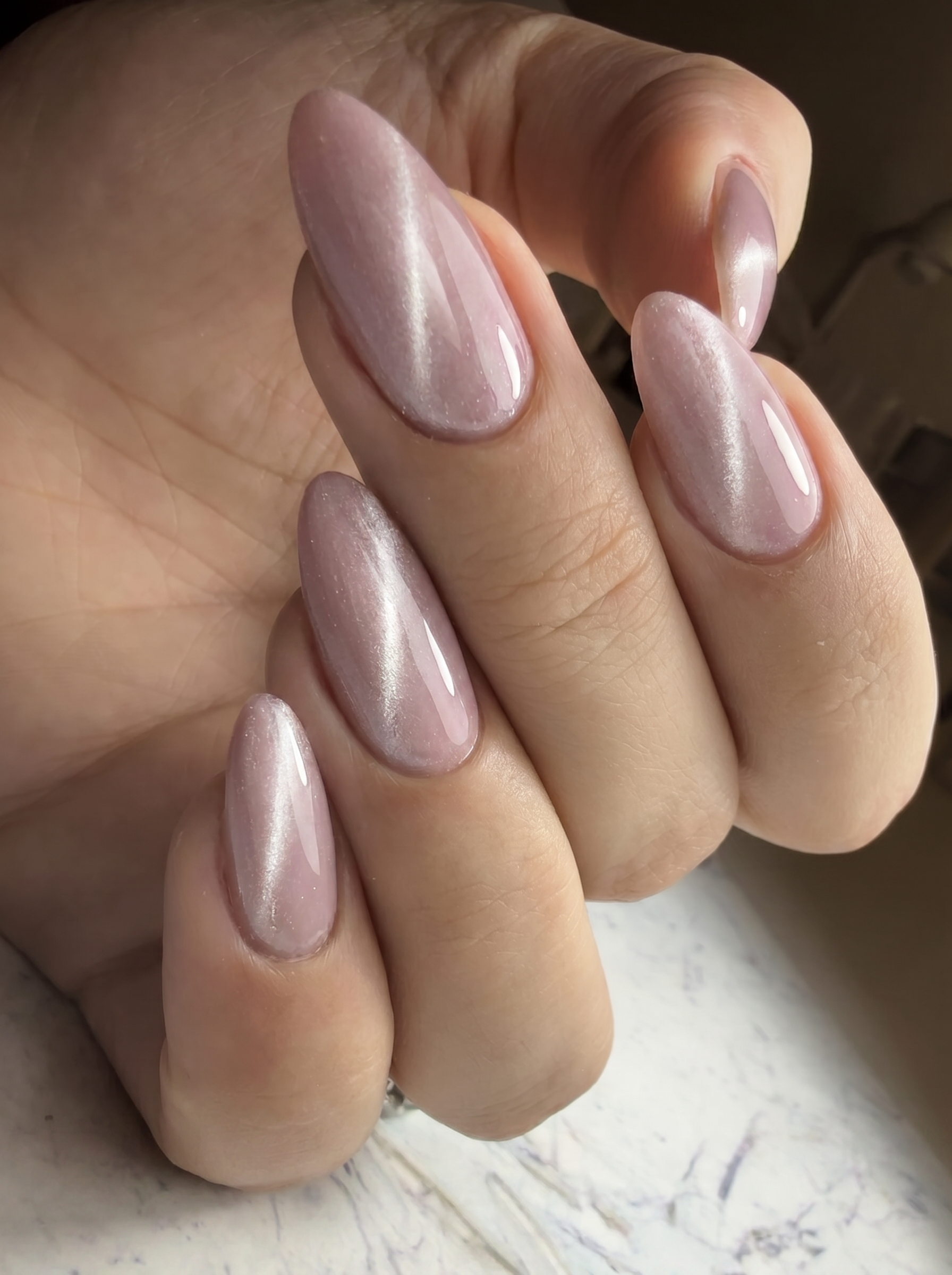 Orchid Silk Cat Eye on nails